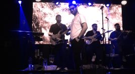 Tuna Akkuş kendi sahnesi Lai’de